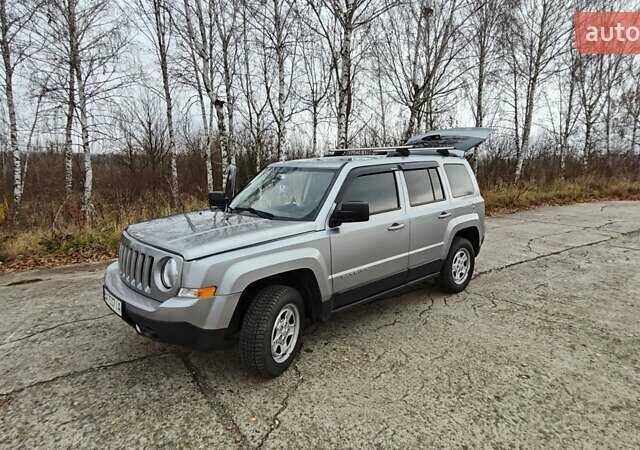 Сірий Джип Patriot, об'ємом двигуна 2.36 л та пробігом 160 тис. км за 9600 $, фото 9 на Automoto.ua