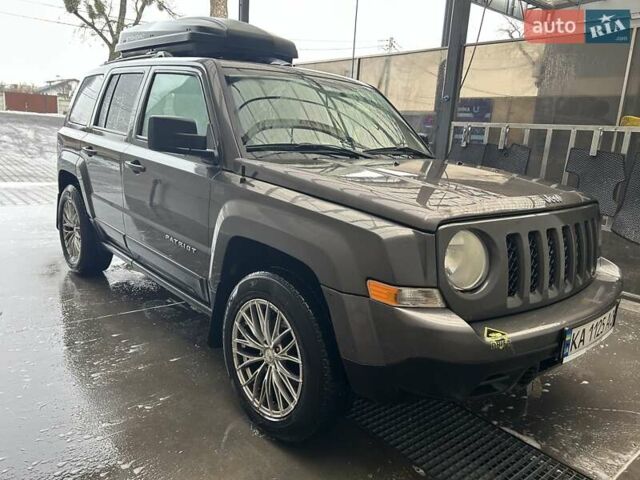 Серый Джип Патриот, объемом двигателя 2.36 л и пробегом 190 тыс. км за 9150 $, фото 11 на Automoto.ua