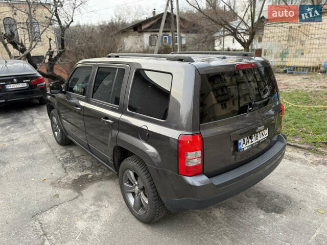 Серый Джип Патриот, объемом двигателя 2 л и пробегом 118 тыс. км за 9000 $, фото 8 на Automoto.ua