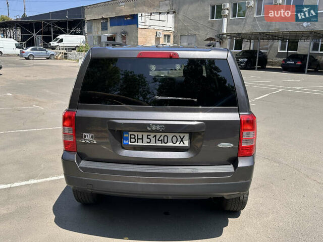Серый Джип Патриот, объемом двигателя 2.36 л и пробегом 190 тыс. км за 8600 $, фото 8 на Automoto.ua