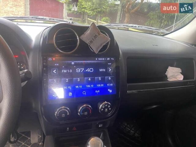 Джип Патриот 2014 в Яворове на Automoto.ua Серый Джип Патриот, объемом двигателя 2.36 л и пробегом 190 тыс. км за 9000 $, фото 12 на Automoto.ua