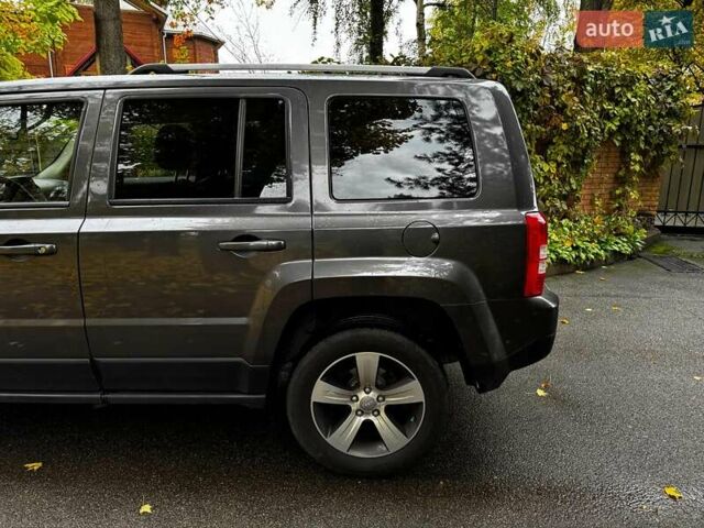 Джип Патриот 2015 в Киеве на Automoto.ua Серый Джип Патриот, объемом двигателя 2.4 л и пробегом 159 тыс. км за 11590 $, фото 9 на Automoto.ua