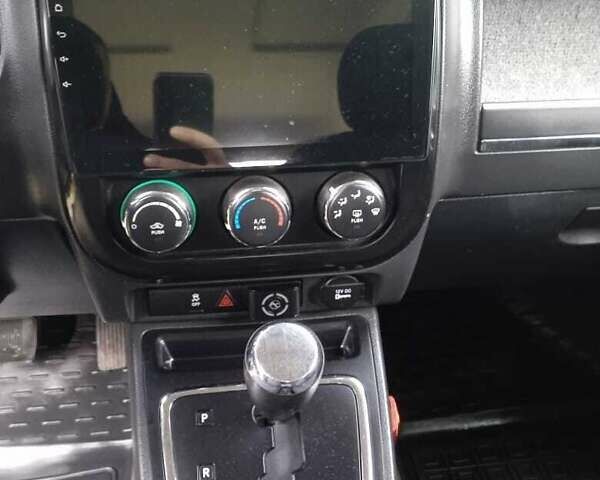 Серый Джип Патриот, объемом двигателя 2.36 л и пробегом 125 тыс. км за 11800 $, фото 9 на Automoto.ua