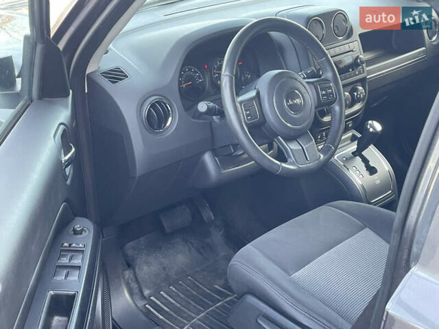 Серый Джип Патриот, объемом двигателя 2.36 л и пробегом 161 тыс. км за 9950 $, фото 17 на Automoto.ua