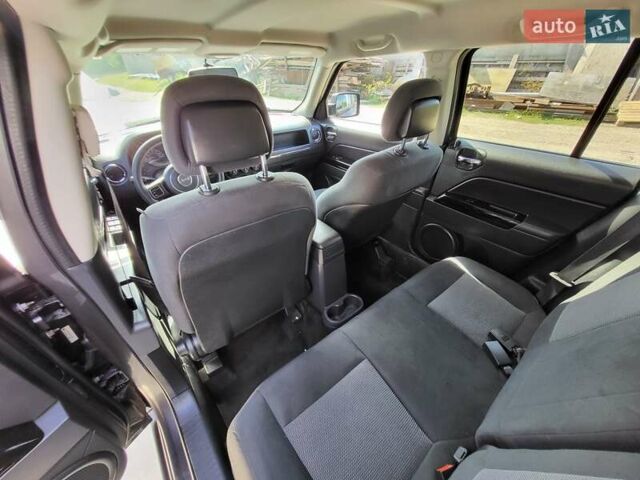 Серый Джип Патриот, объемом двигателя 2 л и пробегом 190 тыс. км за 8999 $, фото 26 на Automoto.ua