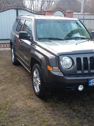 Сірий Джип Patriot, об'ємом двигуна 2 л та пробігом 117 тис. км за 9800 $, фото 3 на Automoto.ua