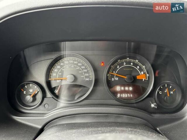 Серый Джип Патриот, объемом двигателя 2.36 л и пробегом 213 тыс. км за 9800 $, фото 18 на Automoto.ua