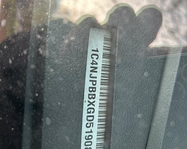 Серый Джип Патриот, объемом двигателя 2.36 л и пробегом 160 тыс. км за 10000 $, фото 10 на Automoto.ua