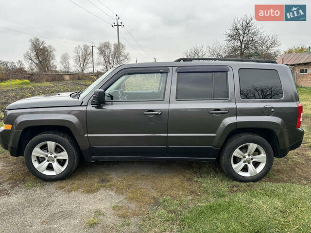 Серый Джип Патриот, объемом двигателя 2.36 л и пробегом 174 тыс. км за 8500 $, фото 1 на Automoto.ua