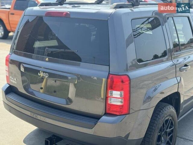 Серый Джип Патриот, объемом двигателя 2.36 л и пробегом 73 тыс. км за 1500 $, фото 6 на Automoto.ua