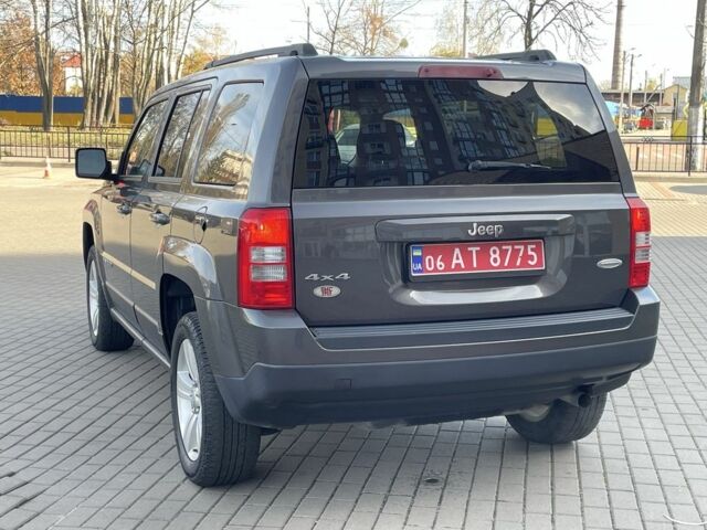 Сірий Джип Patriot, об'ємом двигуна 2.4 л та пробігом 161 тис. км за 10500 $, фото 5 на Automoto.ua