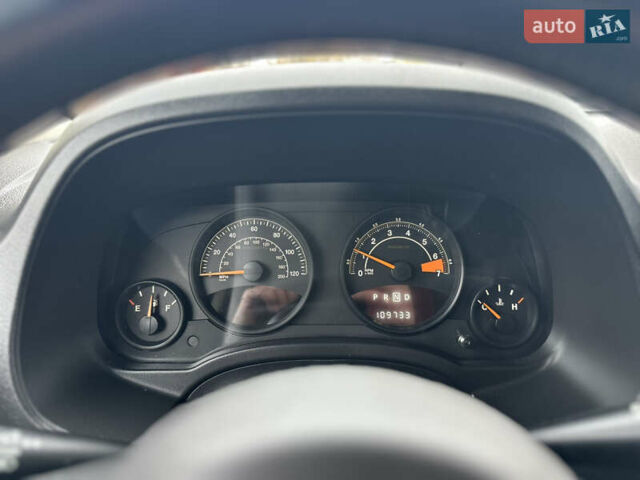 Серый Джип Патриот, объемом двигателя 2.36 л и пробегом 174 тыс. км за 8500 $, фото 19 на Automoto.ua