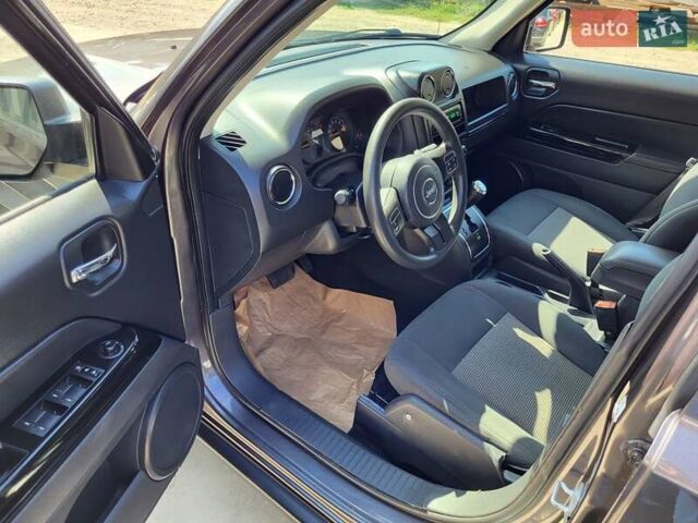 Серый Джип Патриот, объемом двигателя 2 л и пробегом 190 тыс. км за 8999 $, фото 19 на Automoto.ua