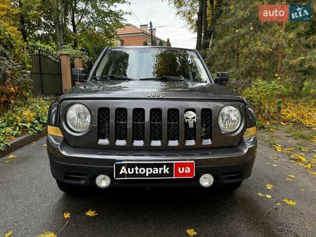 Джип Патриот 2015 в Киеве на Automoto.ua Серый Джип Патриот, объемом двигателя 2.4 л и пробегом 159 тыс. км за 11590 $, фото 3 на Automoto.ua