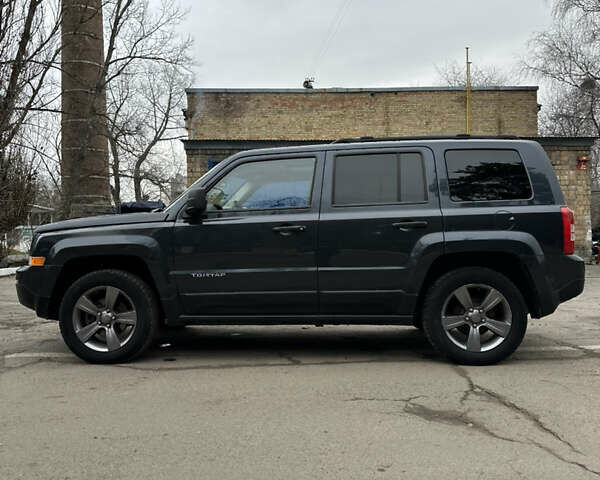 Серый Джип Патриот, объемом двигателя 2.36 л и пробегом 120 тыс. км за 11000 $, фото 5 на Automoto.ua
