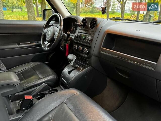 Джип Патриот 2015 в Киеве на Automoto.ua Серый Джип Патриот, объемом двигателя 2.4 л и пробегом 159 тыс. км за 11590 $, фото 28 на Automoto.ua