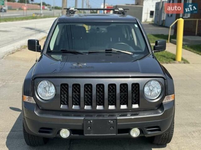 Серый Джип Патриот, объемом двигателя 2.36 л и пробегом 73 тыс. км за 1500 $, фото 2 на Automoto.ua