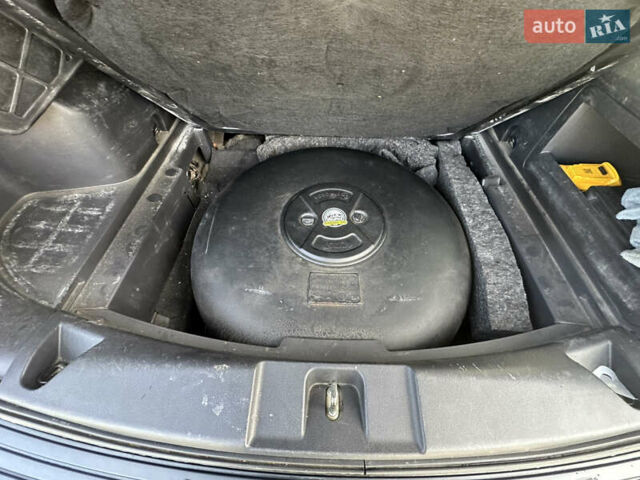 Серый Джип Патриот, объемом двигателя 2.36 л и пробегом 230 тыс. км за 9000 $, фото 14 на Automoto.ua