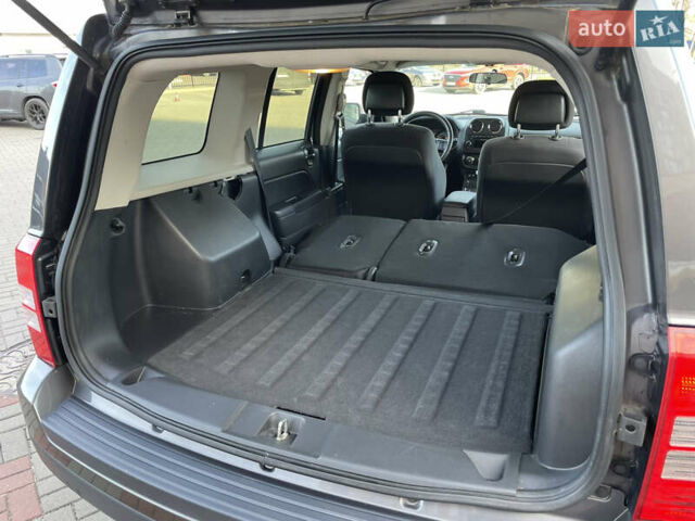 Серый Джип Патриот, объемом двигателя 2.36 л и пробегом 161 тыс. км за 9950 $, фото 31 на Automoto.ua