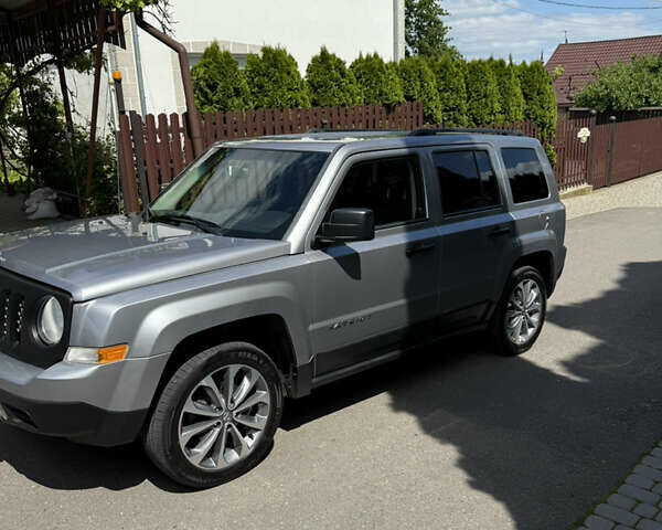 Сірий Джип Patriot, об'ємом двигуна 2.4 л та пробігом 170 тис. км за 9500 $, фото 1 на Automoto.ua