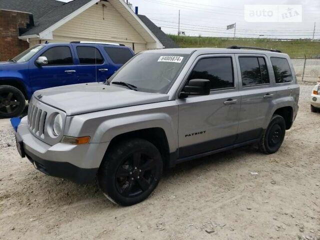 Серый Джип Патриот, объемом двигателя 2.36 л и пробегом 165 тыс. км за 2000 $, фото 1 на Automoto.ua