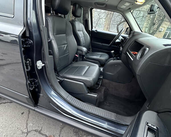 Серый Джип Патриот, объемом двигателя 2.36 л и пробегом 120 тыс. км за 11000 $, фото 20 на Automoto.ua