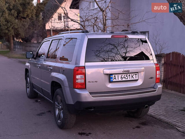 Серый Джип Патриот, объемом двигателя 2.4 л и пробегом 143 тыс. км за 12600 $, фото 4 на Automoto.ua