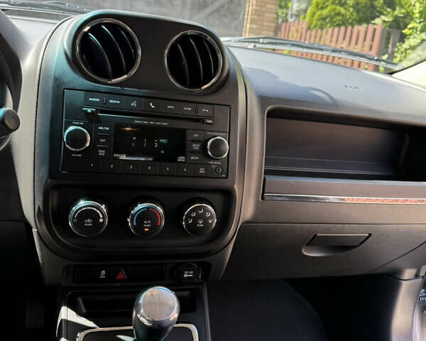 Сірий Джип Patriot, об'ємом двигуна 2.4 л та пробігом 170 тис. км за 9500 $, фото 16 на Automoto.ua