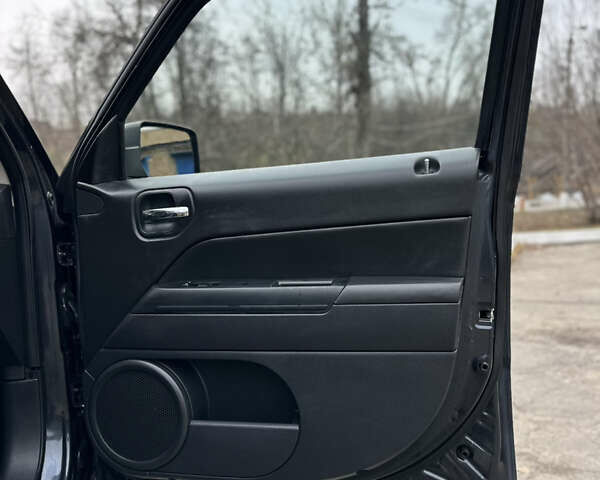 Серый Джип Патриот, объемом двигателя 2.36 л и пробегом 120 тыс. км за 11000 $, фото 19 на Automoto.ua