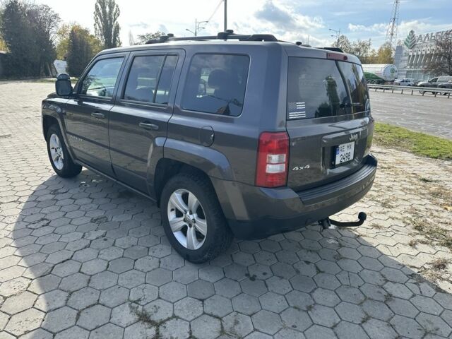 Серый Джип Патриот, объемом двигателя 2.4 л и пробегом 230 тыс. км за 9500 $, фото 1 на Automoto.ua