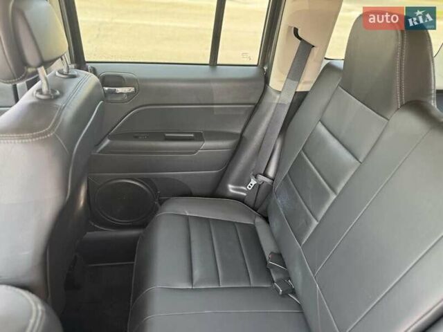 Серый Джип Патриот, объемом двигателя 2.36 л и пробегом 73 тыс. км за 1500 $, фото 10 на Automoto.ua