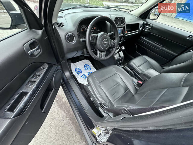 Серый Джип Патриот, объемом двигателя 2.36 л и пробегом 120 тыс. км за 11000 $, фото 10 на Automoto.ua