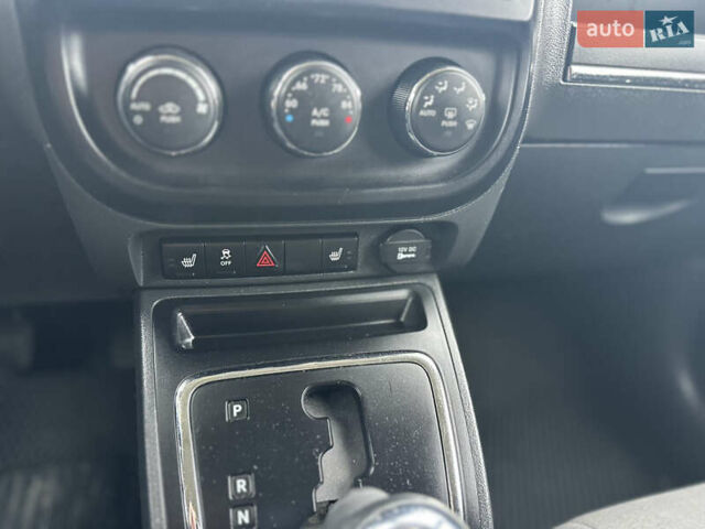 Серый Джип Патриот, объемом двигателя 2.36 л и пробегом 174 тыс. км за 8500 $, фото 20 на Automoto.ua