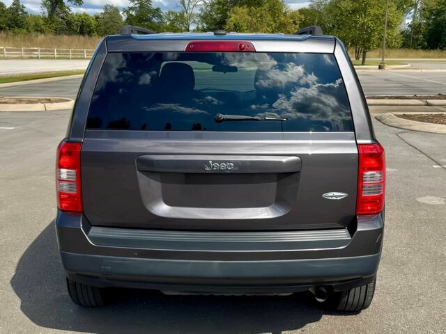 Сірий Джип Patriot, об'ємом двигуна 2 л та пробігом 76 тис. км за 3400 $, фото 5 на Automoto.ua