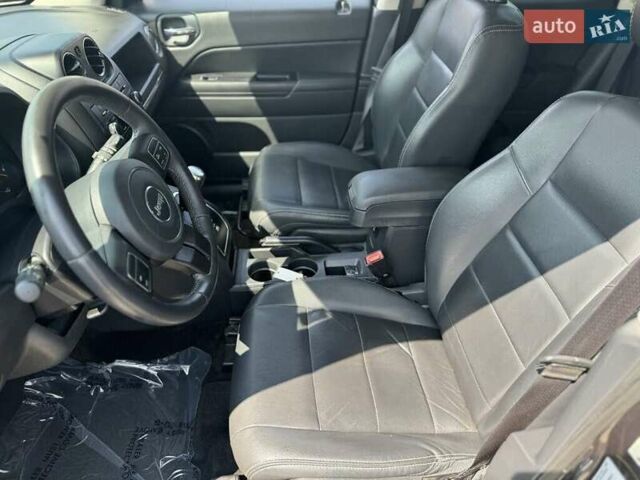 Серый Джип Патриот, объемом двигателя 2.36 л и пробегом 73 тыс. км за 1500 $, фото 8 на Automoto.ua