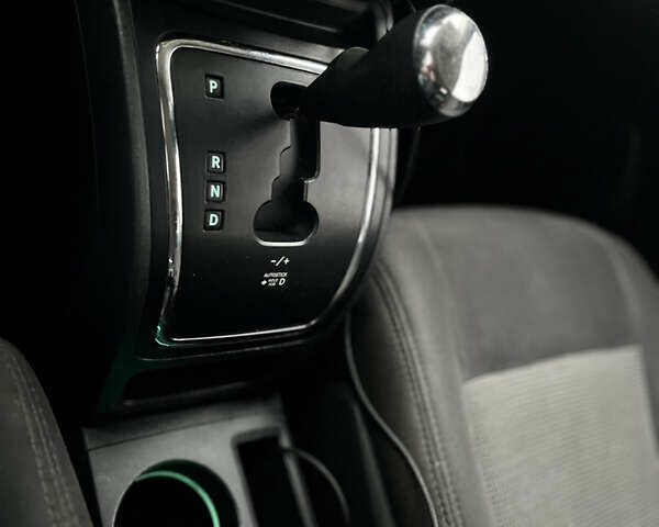 Серый Джип Патриот, объемом двигателя 2 л и пробегом 200 тыс. км за 9999 $, фото 5 на Automoto.ua