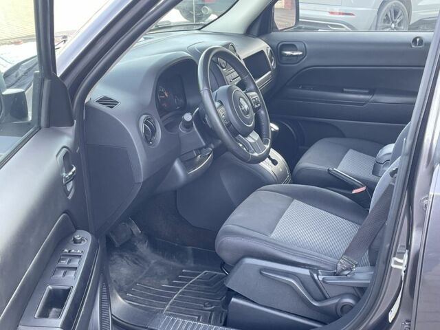 Серый Джип Патриот, объемом двигателя 2.4 л и пробегом 161 тыс. км за 10500 $, фото 15 на Automoto.ua