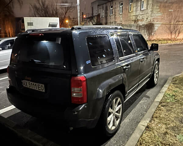 Сірий Джип Patriot, об'ємом двигуна 2 л та пробігом 200 тис. км за 9000 $, фото 3 на Automoto.ua