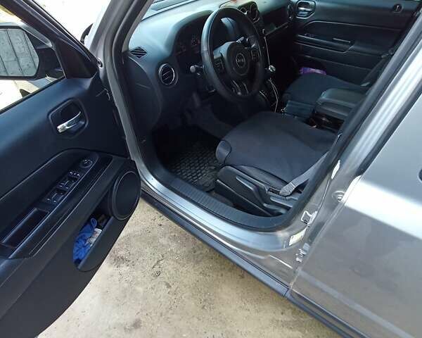 Серый Джип Патриот, объемом двигателя 2.4 л и пробегом 107 тыс. км за 10700 $, фото 9 на Automoto.ua