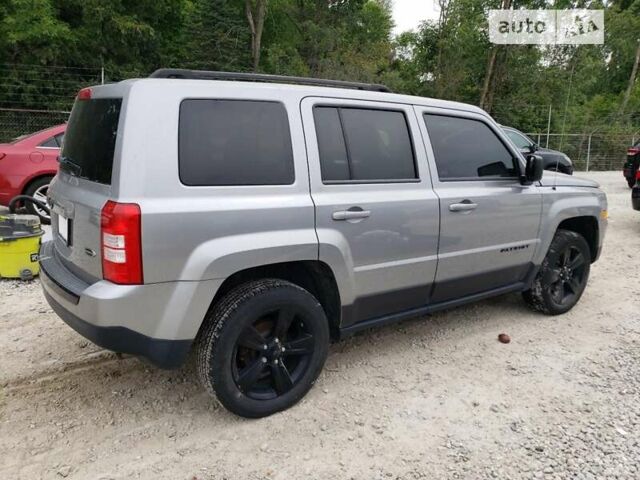 Серый Джип Патриот, объемом двигателя 2.36 л и пробегом 165 тыс. км за 2000 $, фото 5 на Automoto.ua