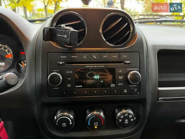 Джип Патриот 2015 в Киеве на Automoto.ua Серый Джип Патриот, объемом двигателя 2.4 л и пробегом 159 тыс. км за 11590 $, фото 15 на Automoto.ua