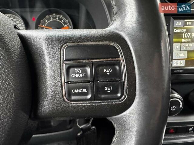 Серый Джип Патриот, объемом двигателя 2.36 л и пробегом 213 тыс. км за 9800 $, фото 17 на Automoto.ua