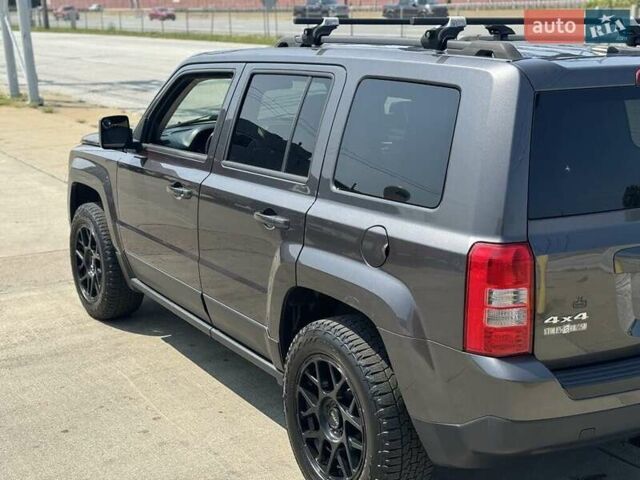 Серый Джип Патриот, объемом двигателя 2.36 л и пробегом 73 тыс. км за 1500 $, фото 4 на Automoto.ua