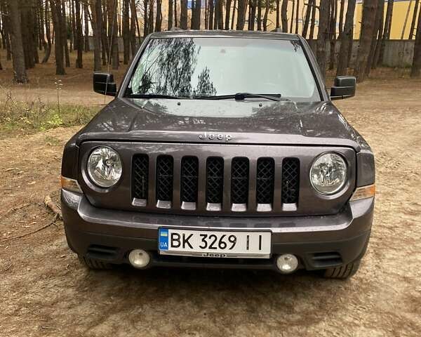 Сірий Джип Patriot, об'ємом двигуна 2.36 л та пробігом 160 тис. км за 9800 $, фото 2 на Automoto.ua