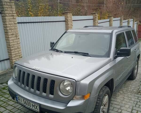 Сірий Джип Patriot, об'ємом двигуна 2.36 л та пробігом 175 тис. км за 9500 $, фото 2 на Automoto.ua