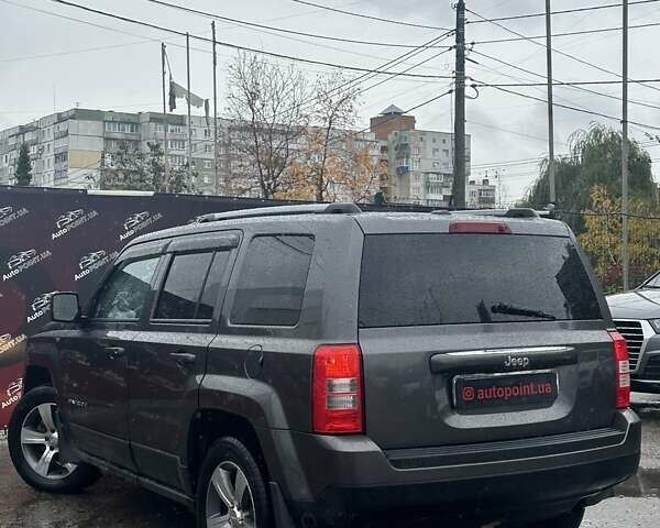 Джип Патриот 2016 в Сумах на Automoto.ua Серый Джип Патриот, объемом двигателя 2.36 л и пробегом 161 тыс. км за 10700 $, фото 7 на Automoto.ua