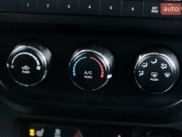 Серый Джип Патриот, объемом двигателя 2 л и пробегом 97 тыс. км за 10750 $, фото 10 на Automoto.ua