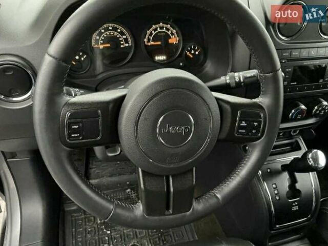 Серый Джип Патриот, объемом двигателя 2 л и пробегом 99 тыс. км за 12300 $, фото 6 на Automoto.ua