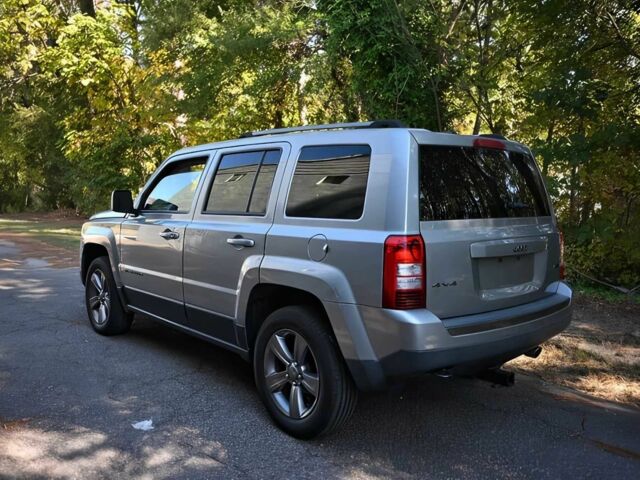 Серый Джип Патриот, объемом двигателя 2.4 л и пробегом 70 тыс. км за 3500 $, фото 6 на Automoto.ua