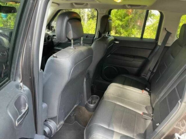 Серый Джип Патриот, объемом двигателя 2 л и пробегом 112 тыс. км за 2500 $, фото 9 на Automoto.ua